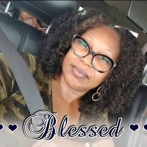 Meet your Posher, Laquita